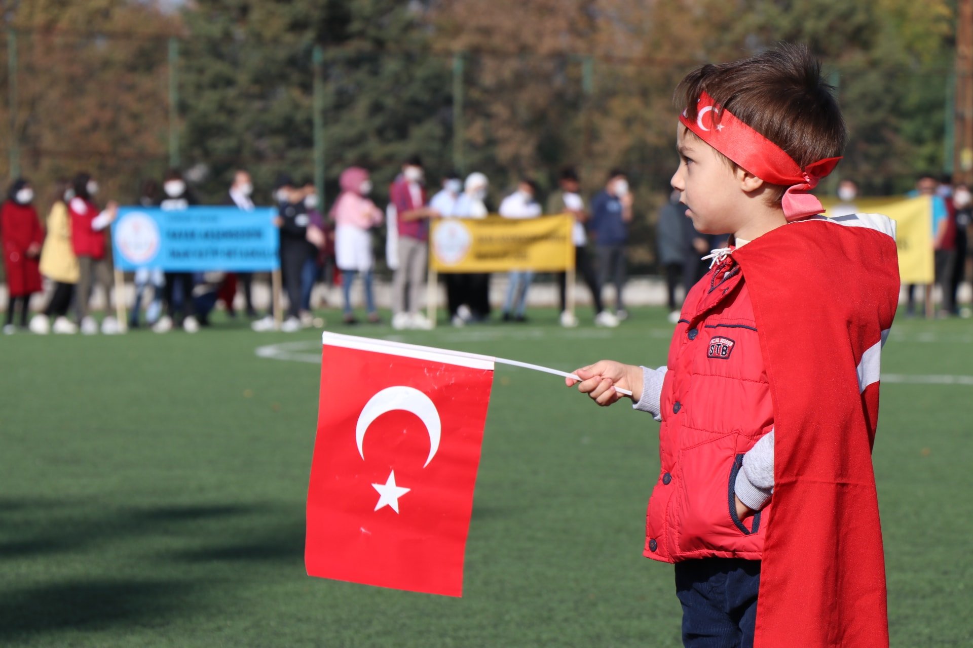 KAVAK'TA ÇOŞKULU KUTLAMA